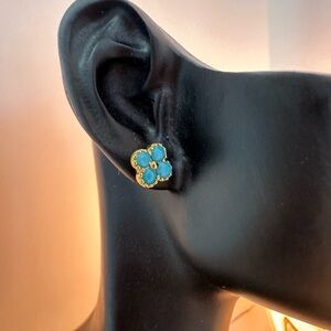 Elegant Gold and BlueFlower Stud Earrings